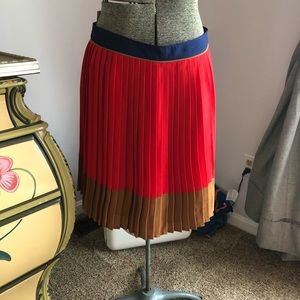Lands End pleated a-line skirt